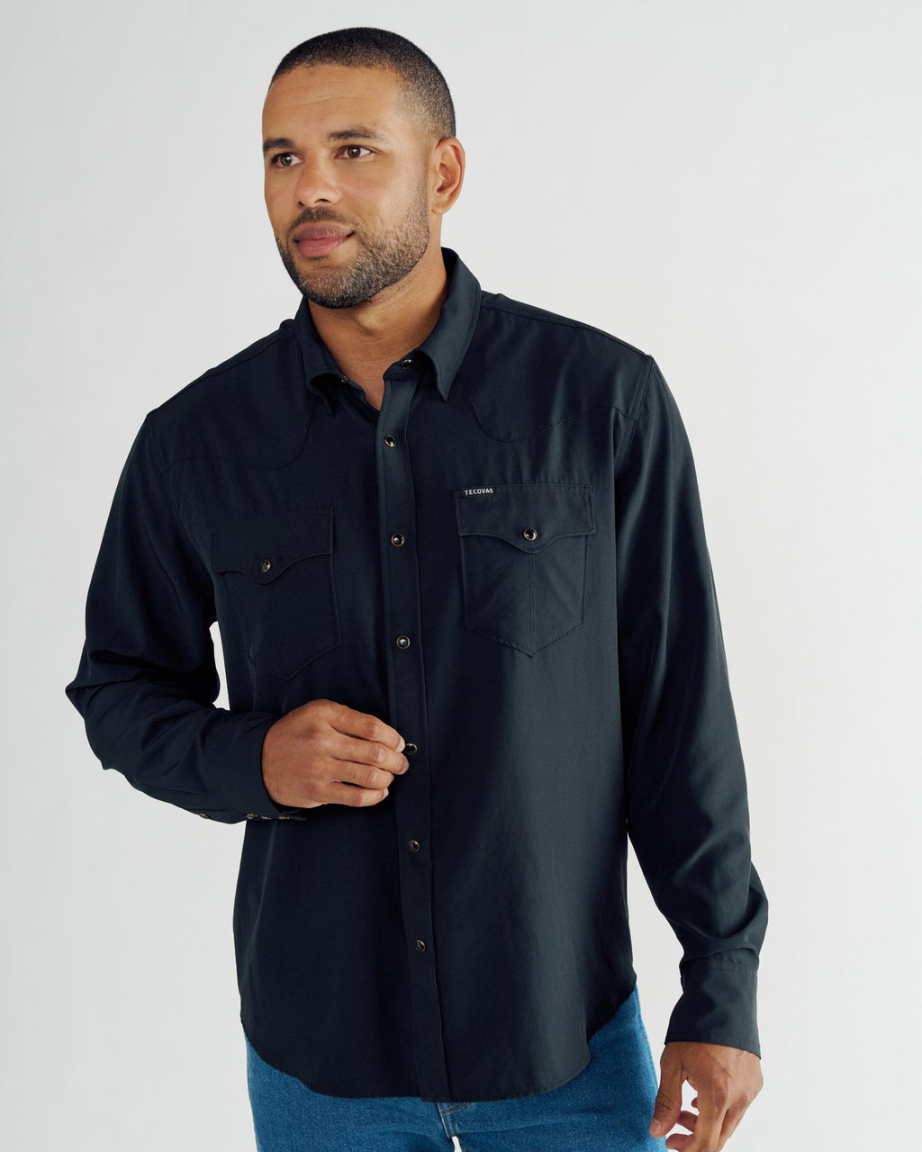 Closeup detail view of Men's Performance Western Pearl Snap LS - Black