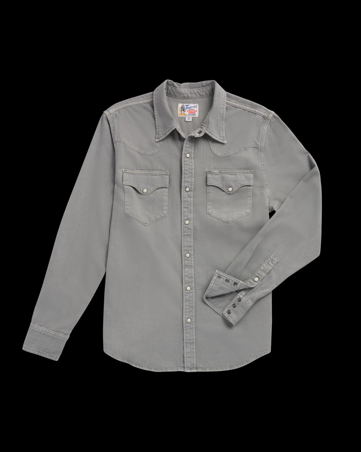 Closeup detail view of Men's Denim Pearl Snap - Light Gray