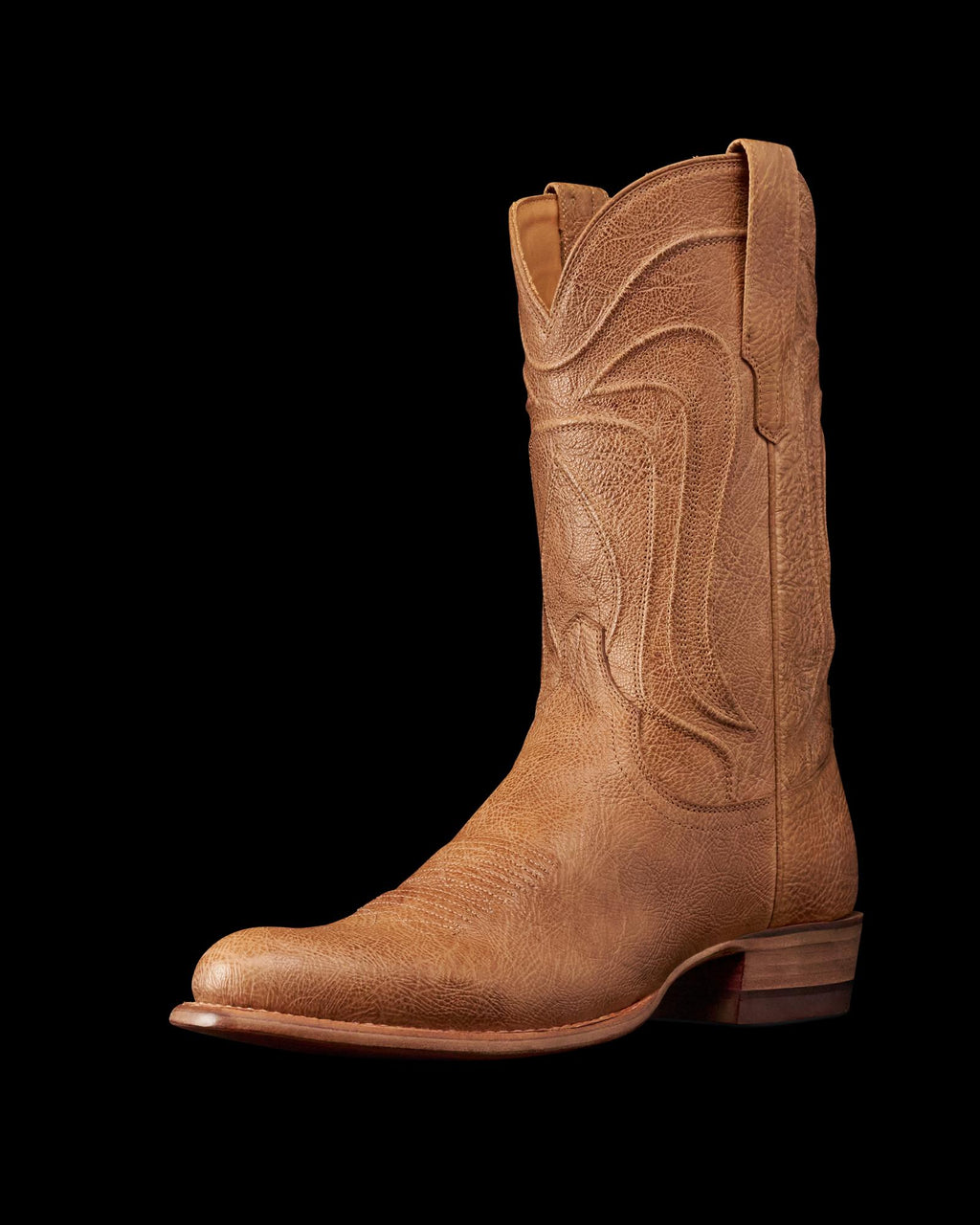 Quarterfront view of The Cartwright - Tumbleweed Calfskin on plain background