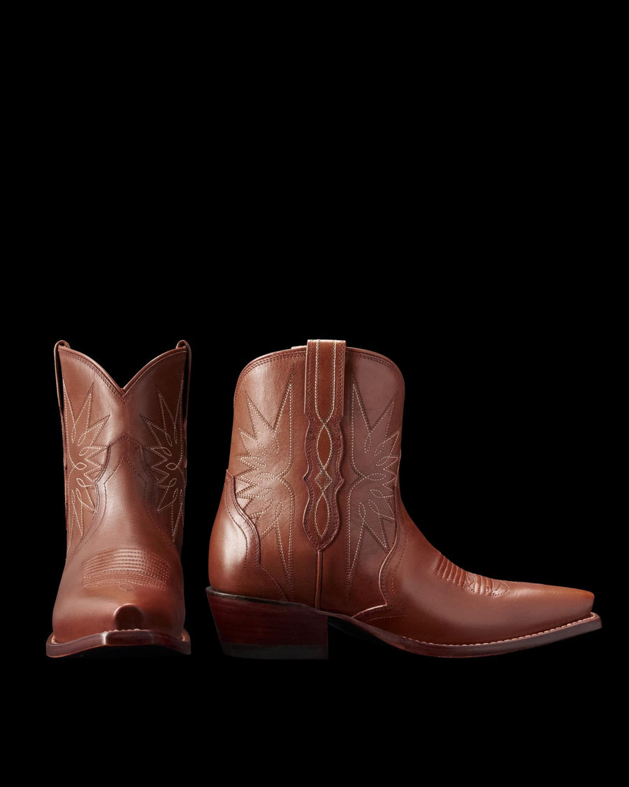 The Lynn - Saddle