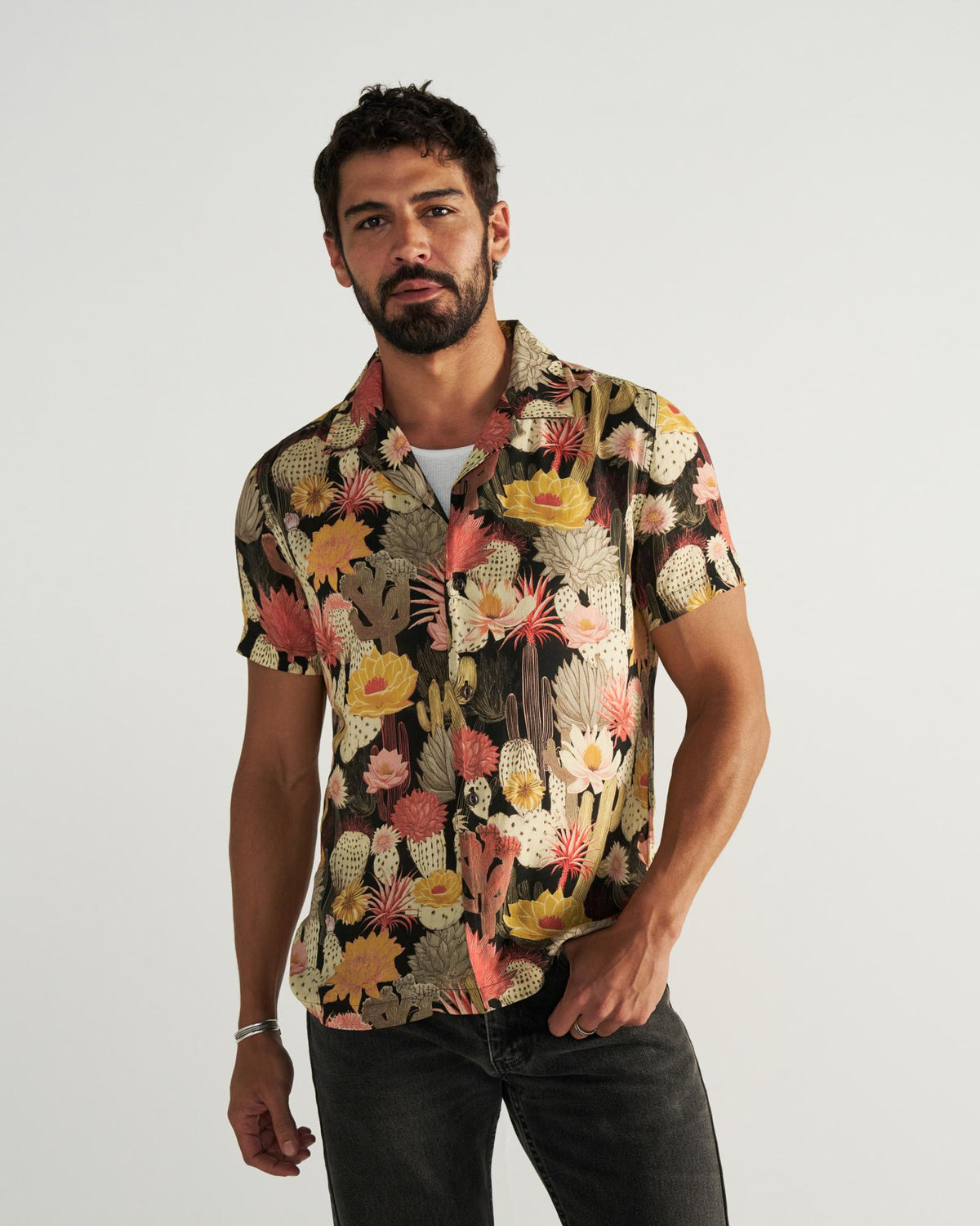 Front view of Men's Lakeside - Black/Multi on model