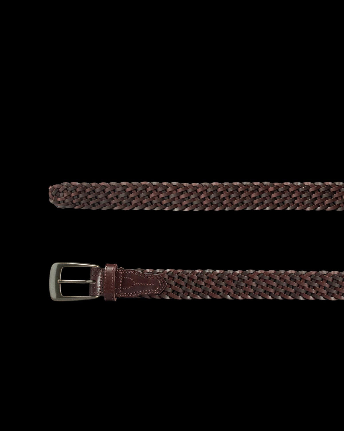 Closeup view of Men's Braided Belt - Medium Brown