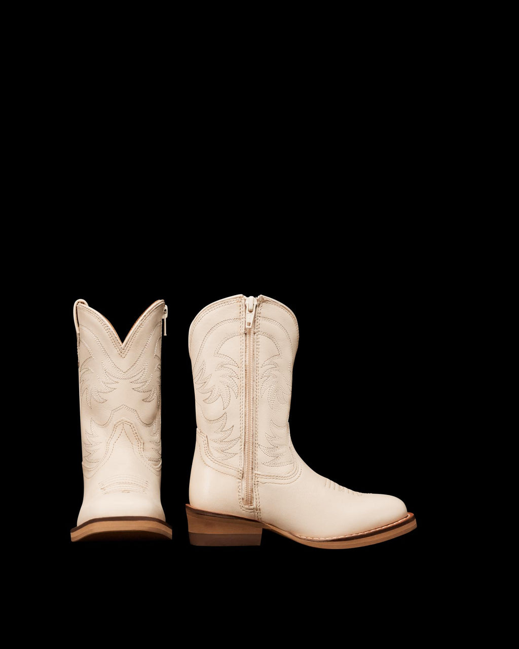Pair view of The Annie Toddler - Bone on plain background