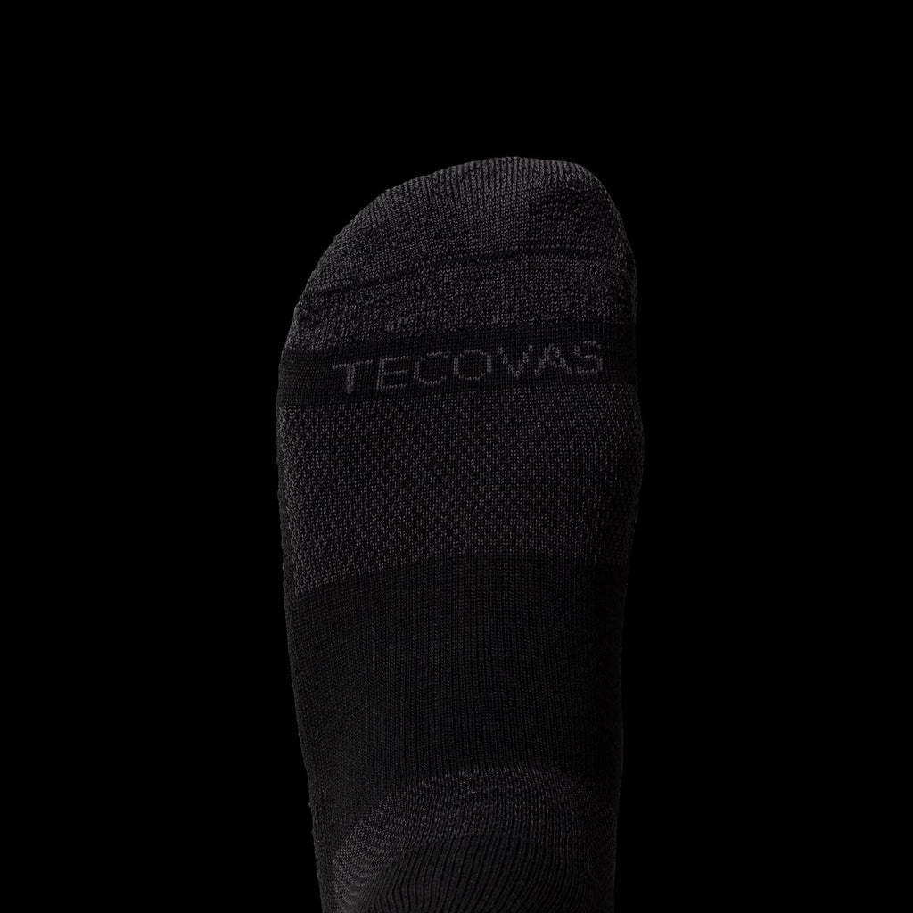 Toe view of Men's Mid-Calf Sock - Midnight on plain background