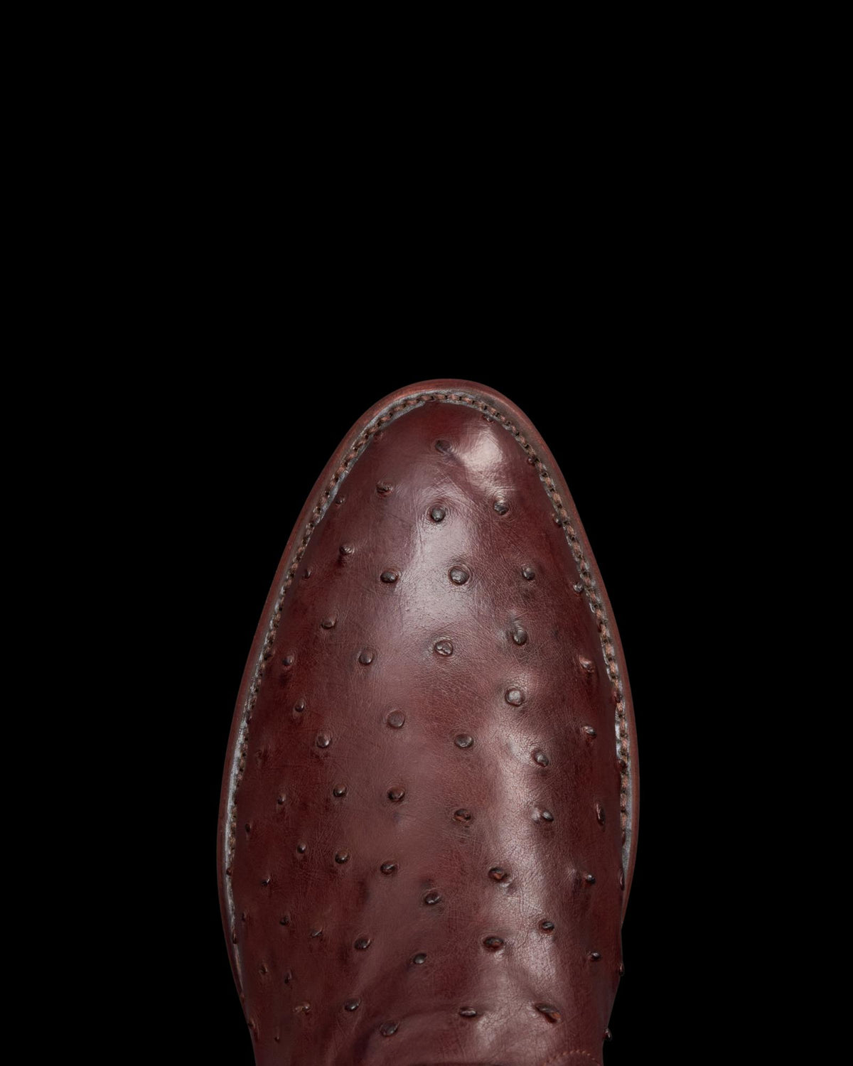 Toe view of The Wyatt II - Mahogany on plain background