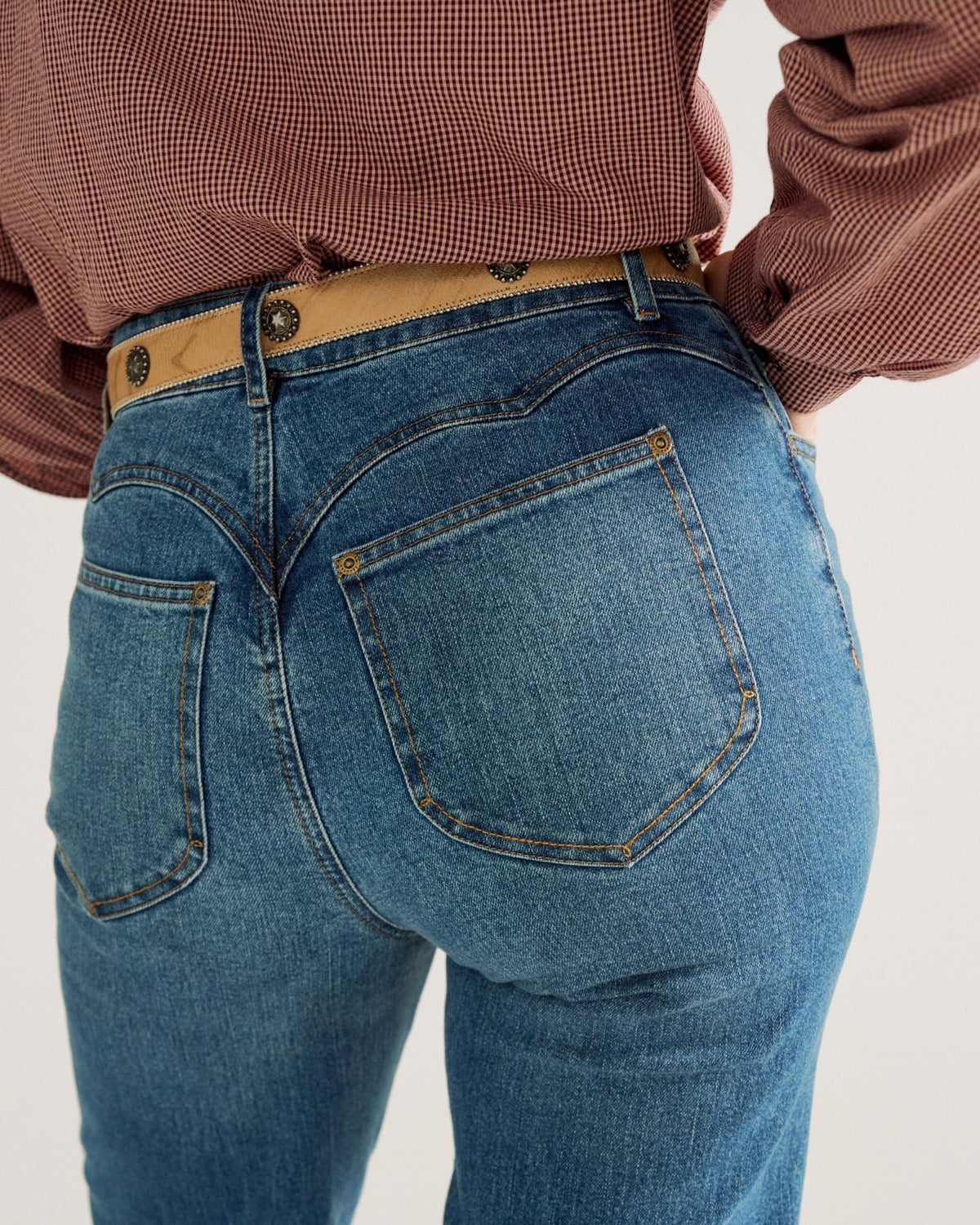 Closeup view of Women's Vintage High Rise Jean - Medium Wash 