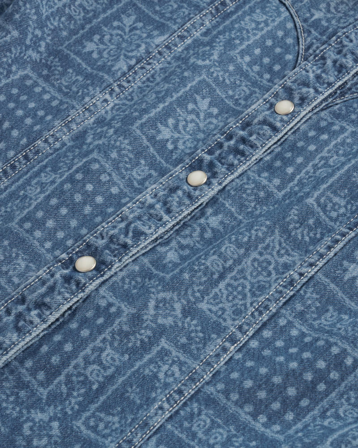 Closeup detail view of Women's Short Sleeve Mini Pearl Snap Dress - Blue Bandana