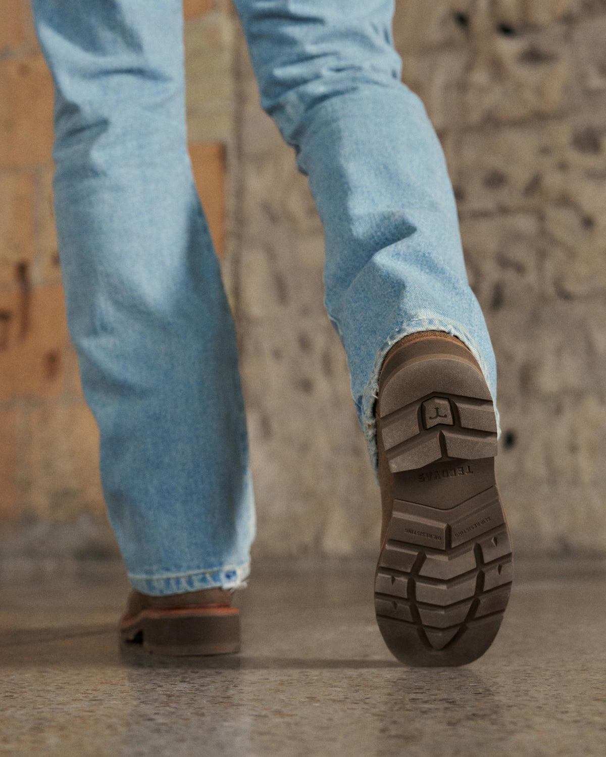 Toe view of LongHaul Waterproof Square Soft Toe Work Boot with Temp Control - Earthstone Cowhide on plain background
