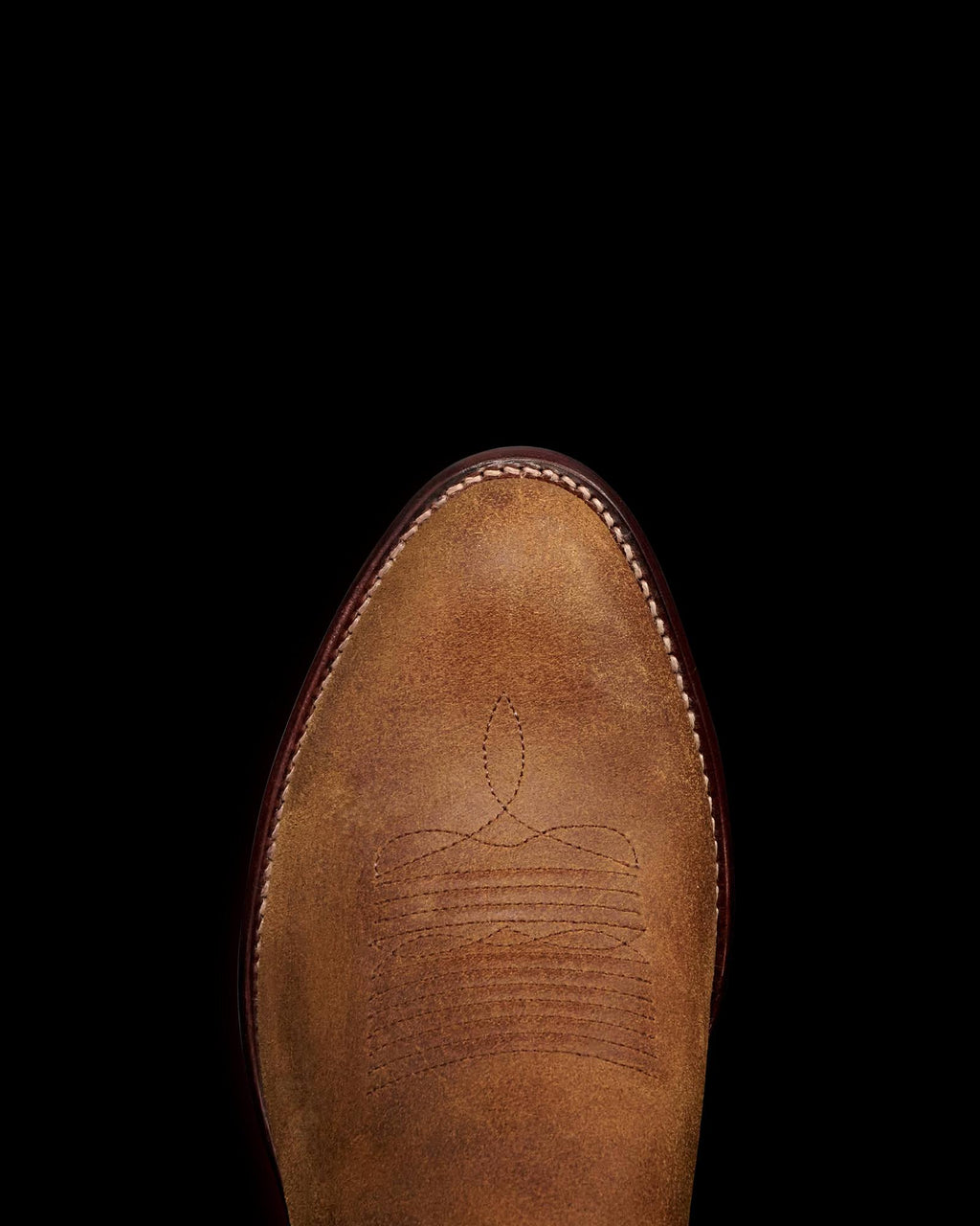 Toe view of The Johnny - Husk Suede on plain background