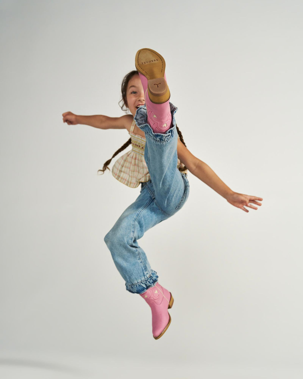 Full view of The Annie Hearts Kid - Wild Rose on model