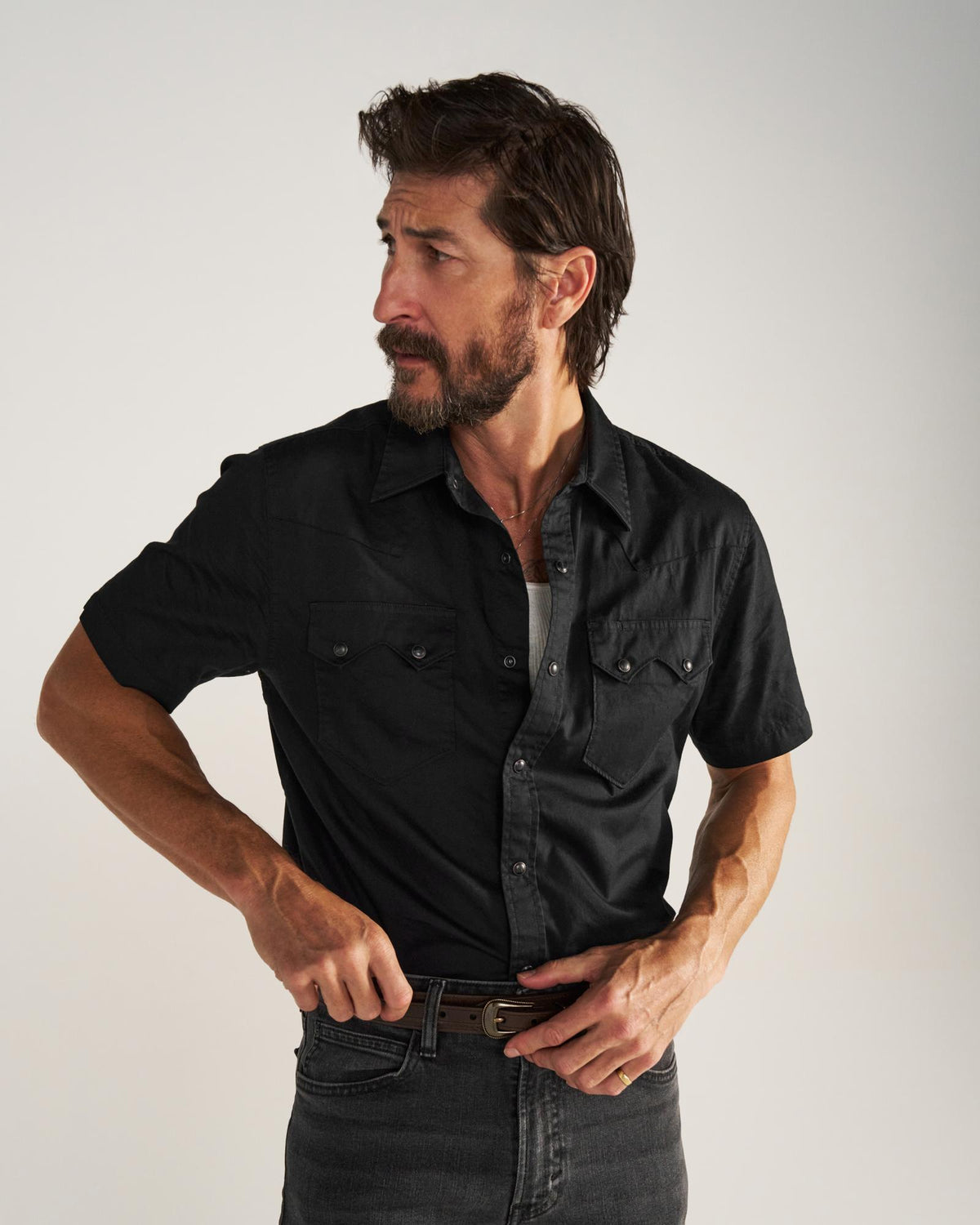 Closeup detail view of Men's Vintage Weight Short Sleeve Pearl Snap - Midnight