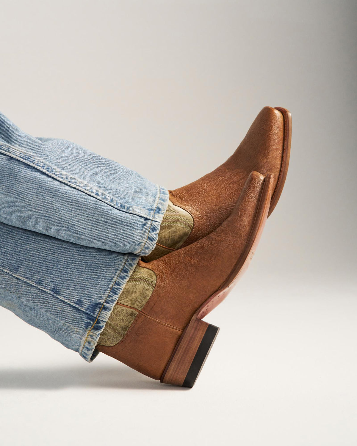 View of The Warren - Tumbleweed / Light Sage Calfskin