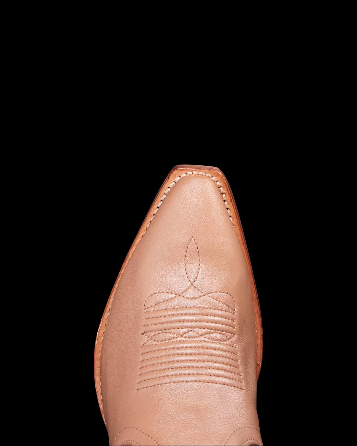 Toe view of The Annie Hearts - Rose Gold Goat on plain background