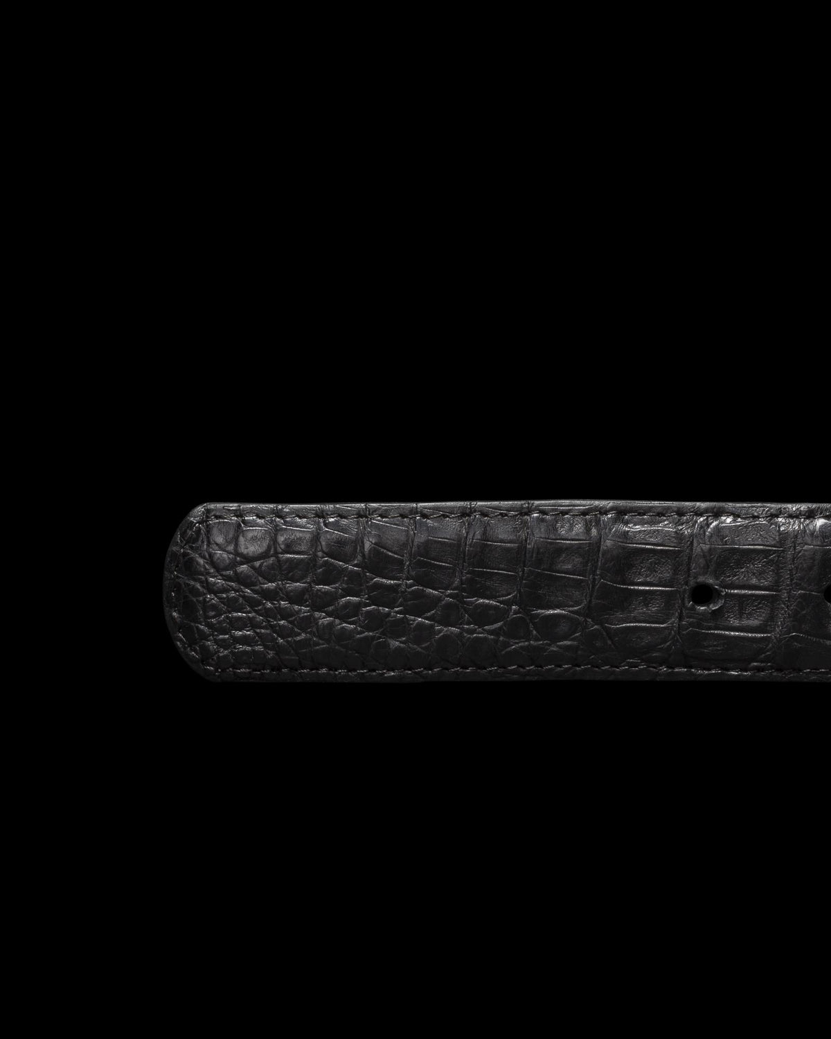 Closeup view of Men's Caiman Belt II - Midnight